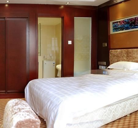 Yantai Asia Hotel Exterior photo