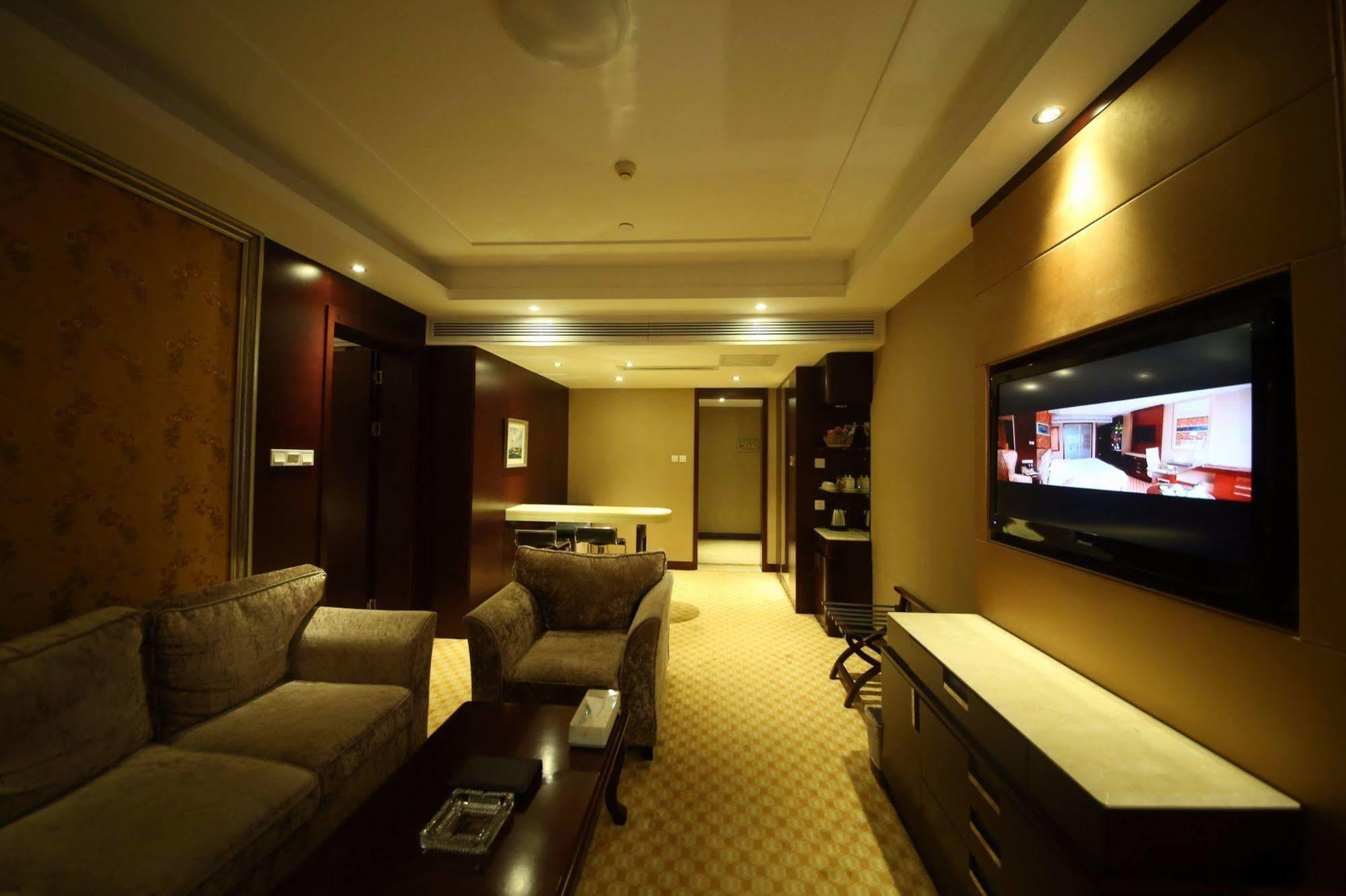 Yantai Asia Hotel Exterior photo