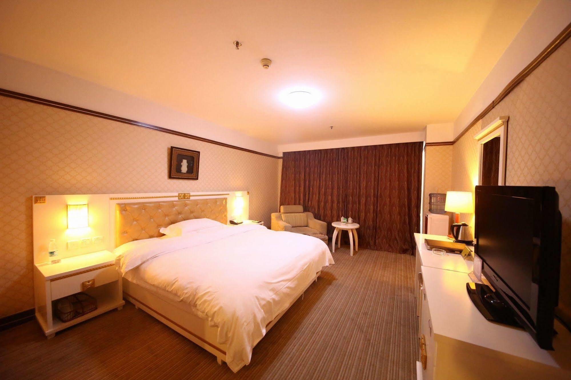 Yantai Asia Hotel Exterior photo