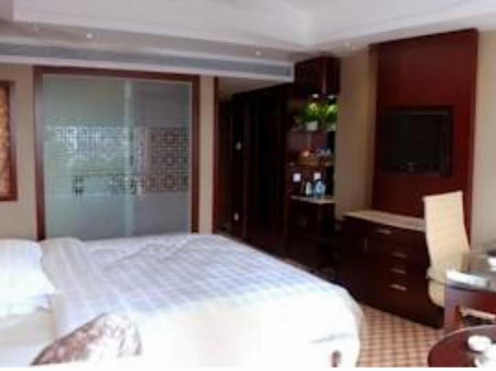 Yantai Asia Hotel Exterior photo